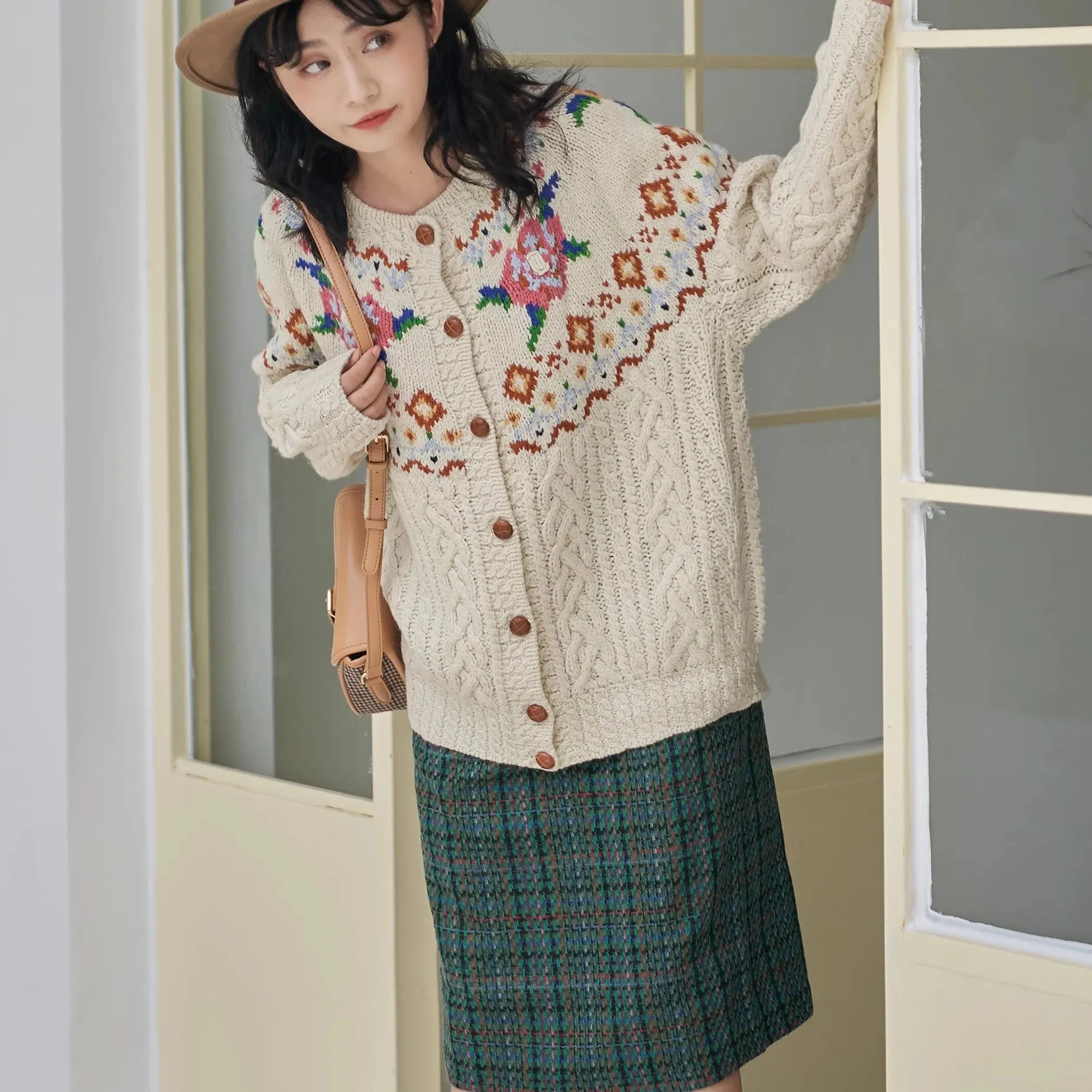 Autumn New Sweet Mori Style Handmade Embroidered Sweater Coat Round Neck Long Sleeve Cardigan Sweater C-176