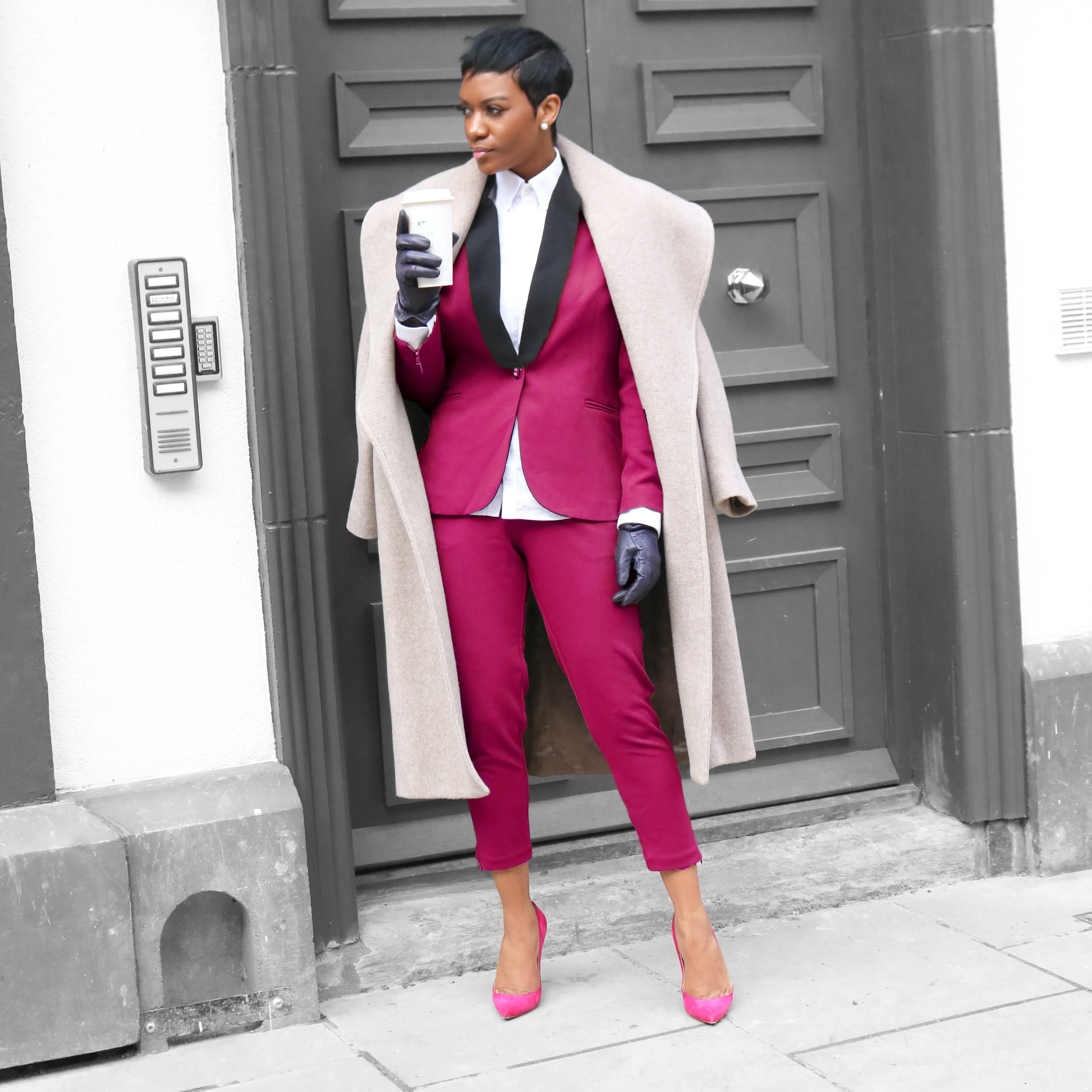 Rebellious Stretch Boss Blazer - Fuchsia