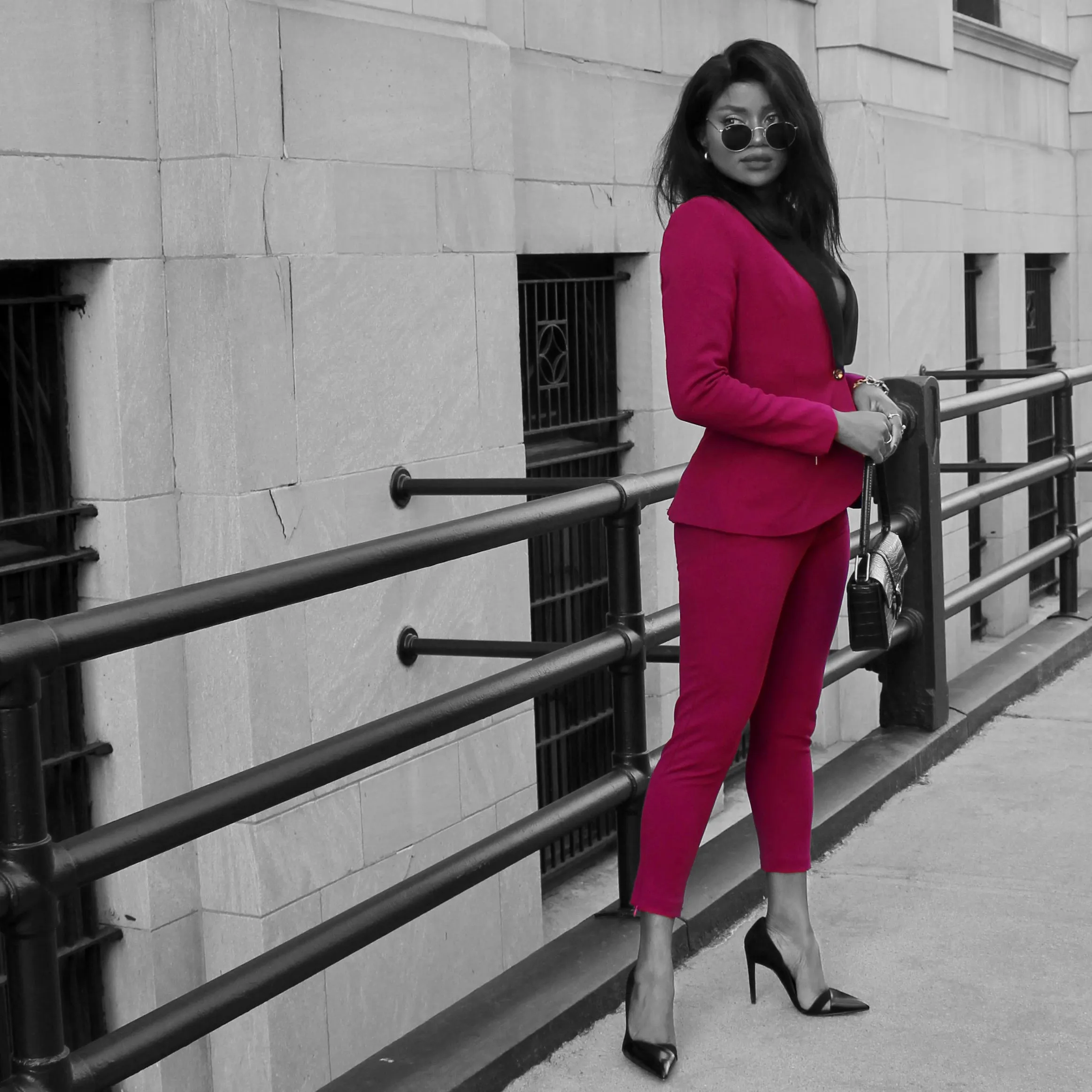 Rebellious Stretch Boss Blazer - Fuchsia