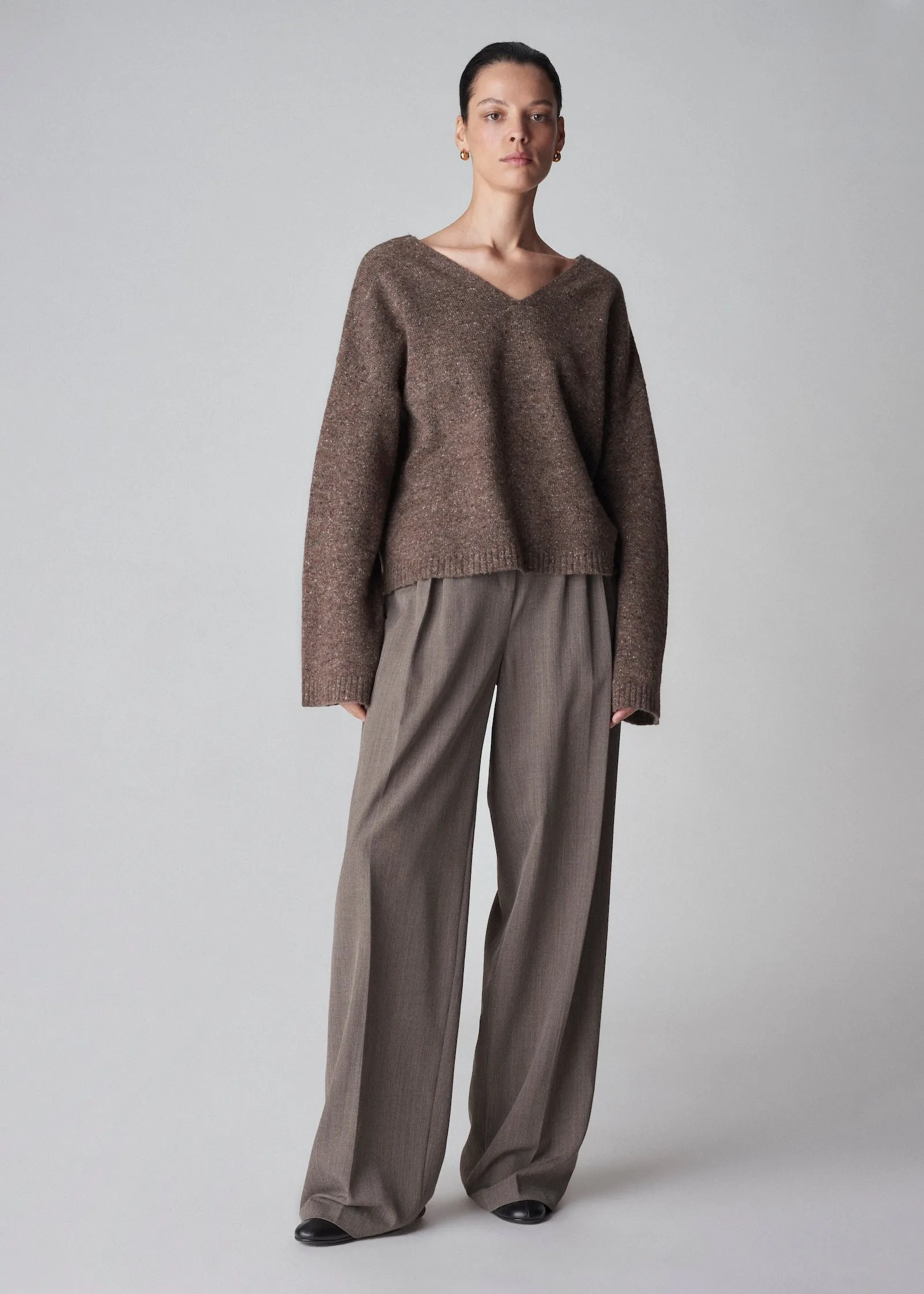 V-Neck Sweater in Wool Cashmere - Brown Melange